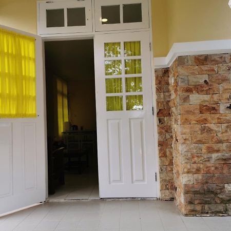 Villa Kota Bunga Cipanas 3 Kamar Baru Renovasi Full Wifi Cikundul エクステリア 写真