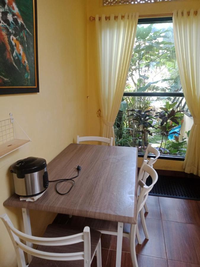 Villa Kota Bunga Cipanas 3 Kamar Baru Renovasi Full Wifi Cikundul エクステリア 写真